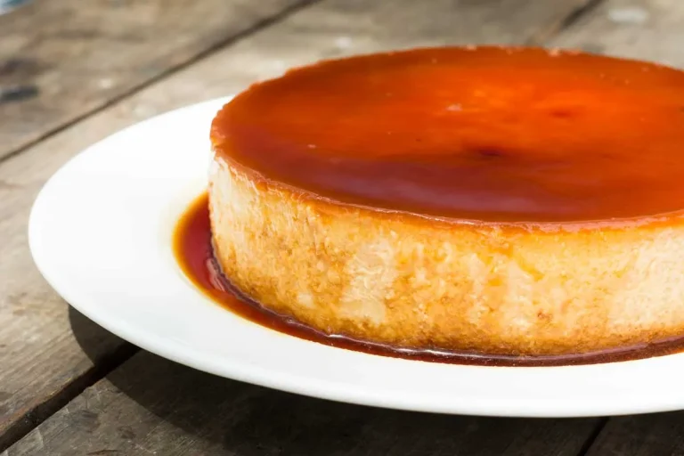 Creamy homemade Venezuelan flan (quesillo) ready to serve, inspired by TikTok dessert trends